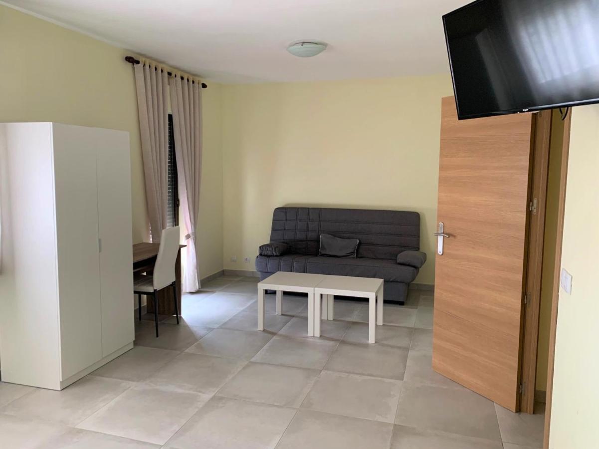 La Villa Hostal Calvarrasa de Abajo Eksteriør billede